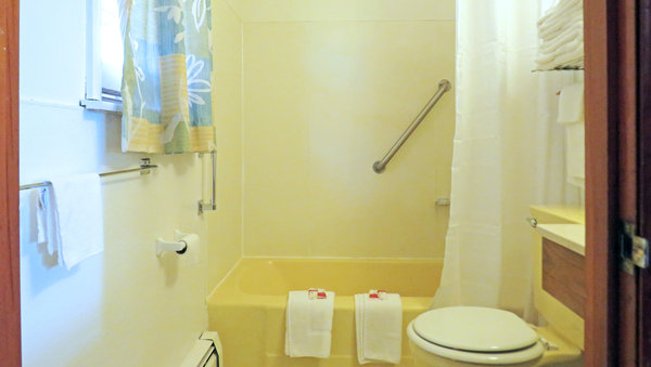 Two Queen Beds Bathroom